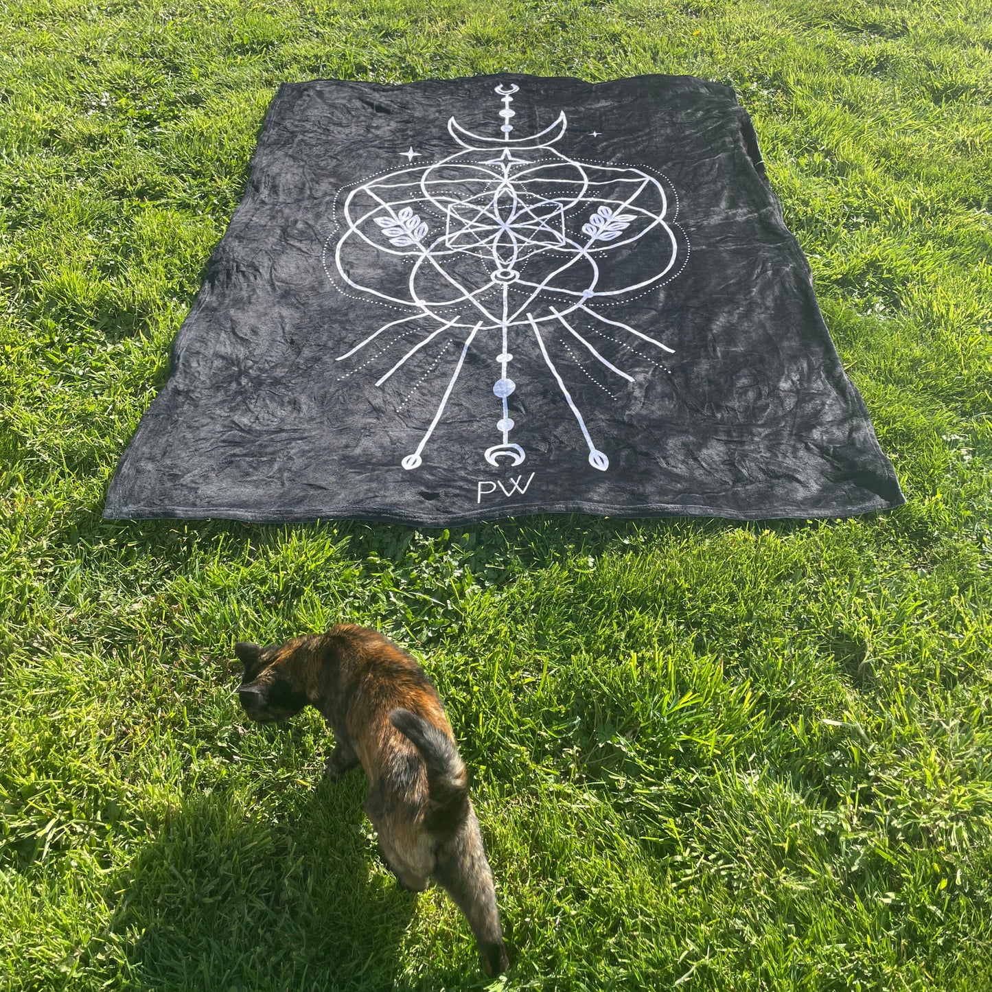 Parabolight Moon Blanket